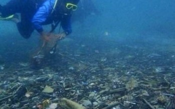 Umweltaktivisten prangern Müllmassen vor Phukets Küsten an